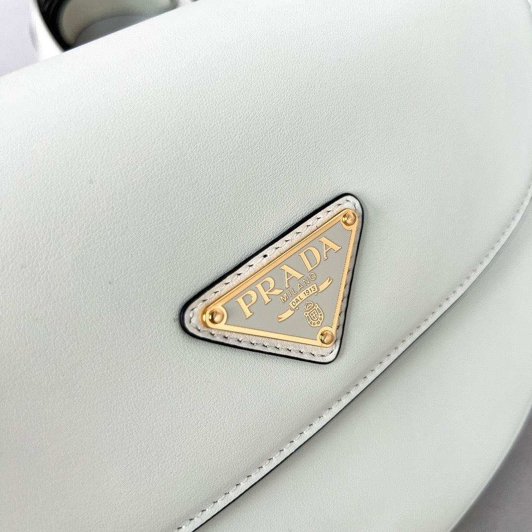 White Leather Arque Shoulder Bag - Level 5