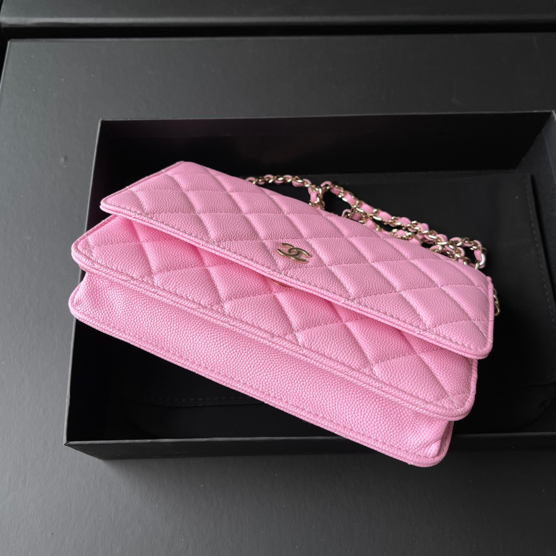 Wallet On Chain Pink Caviar Leather - Level X