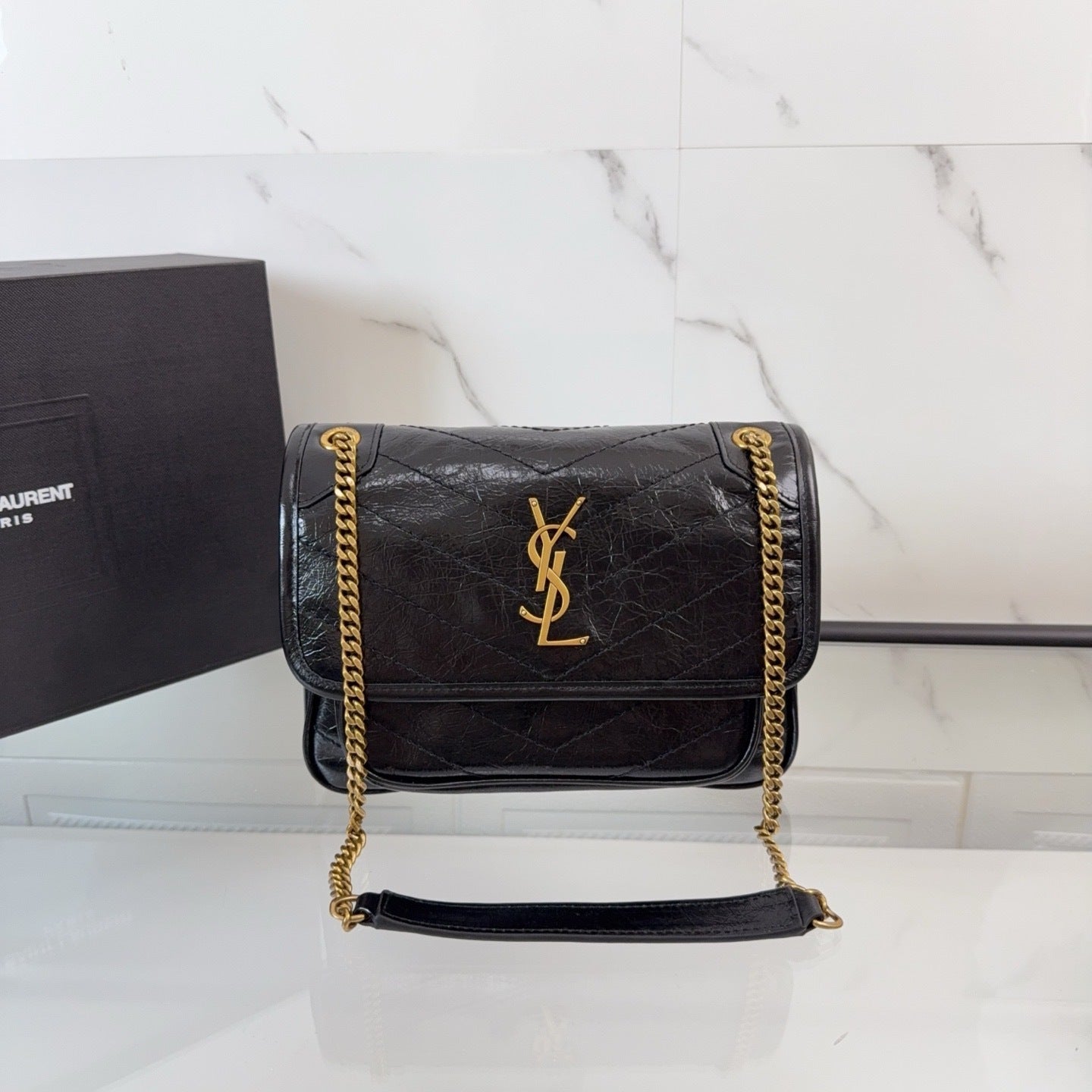 Black Leather Niki Shoulder Bag - Level 5