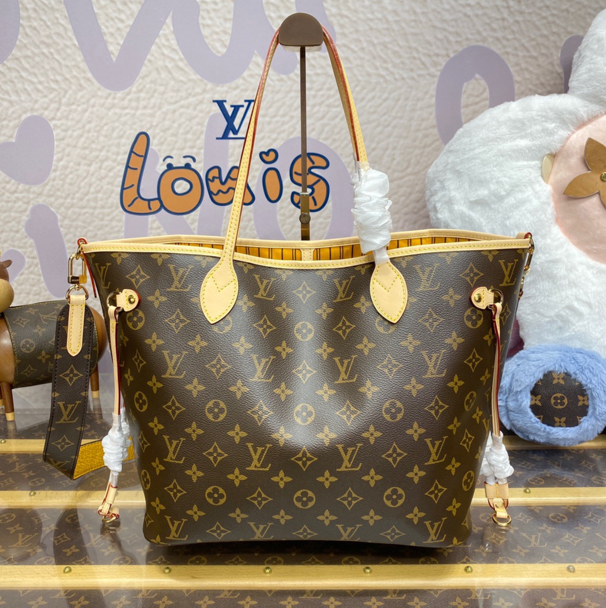 NF Inside Out Tote MM LOU - Level 5