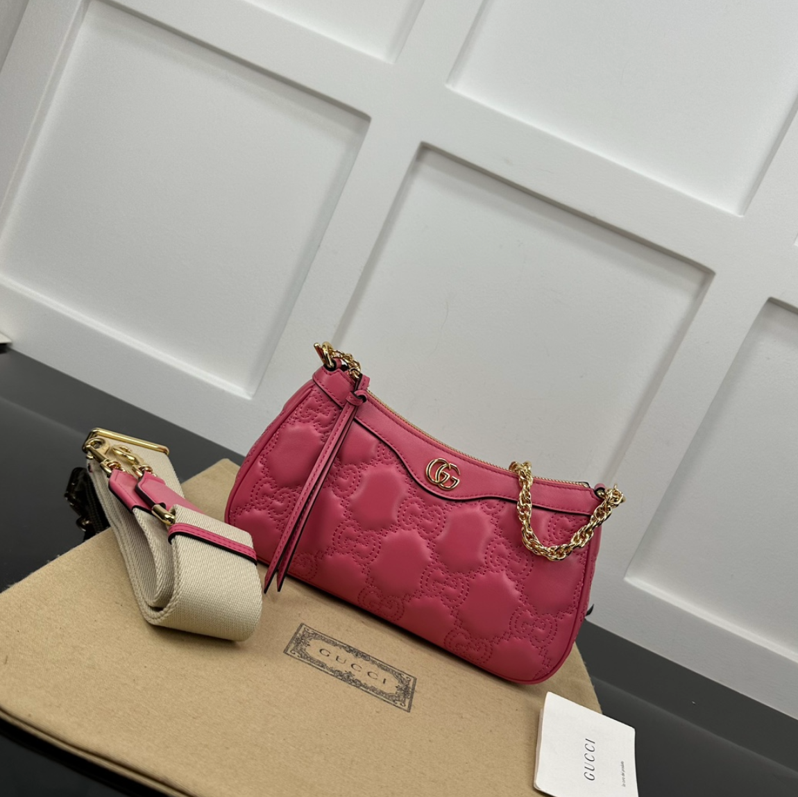 Quilted Leather Shoulder Bag GCI - Level 5