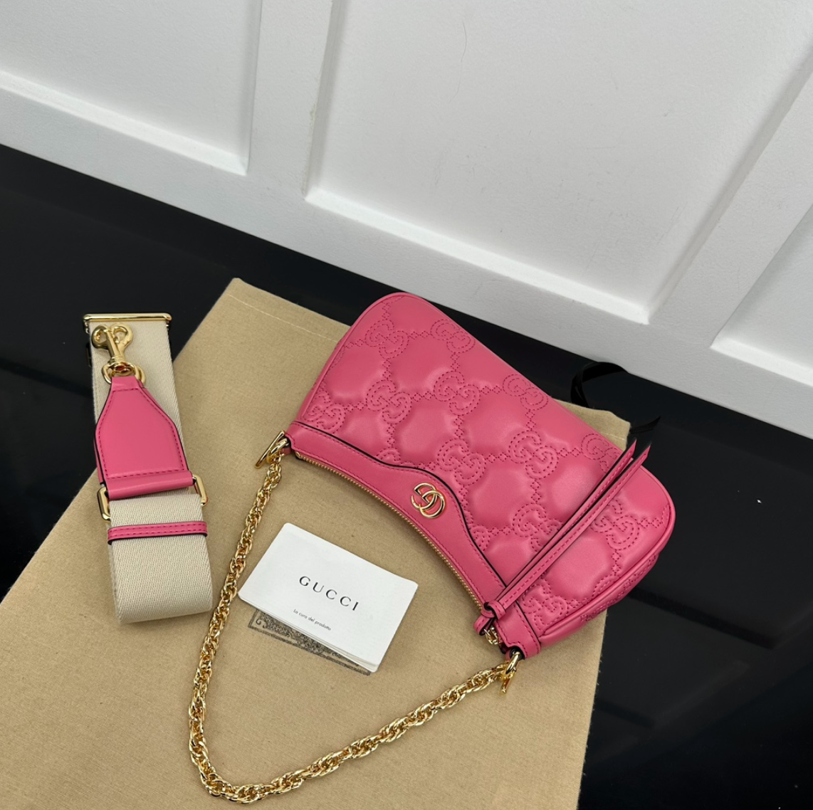 Quilted Leather Shoulder Bag GCI - Level 5
