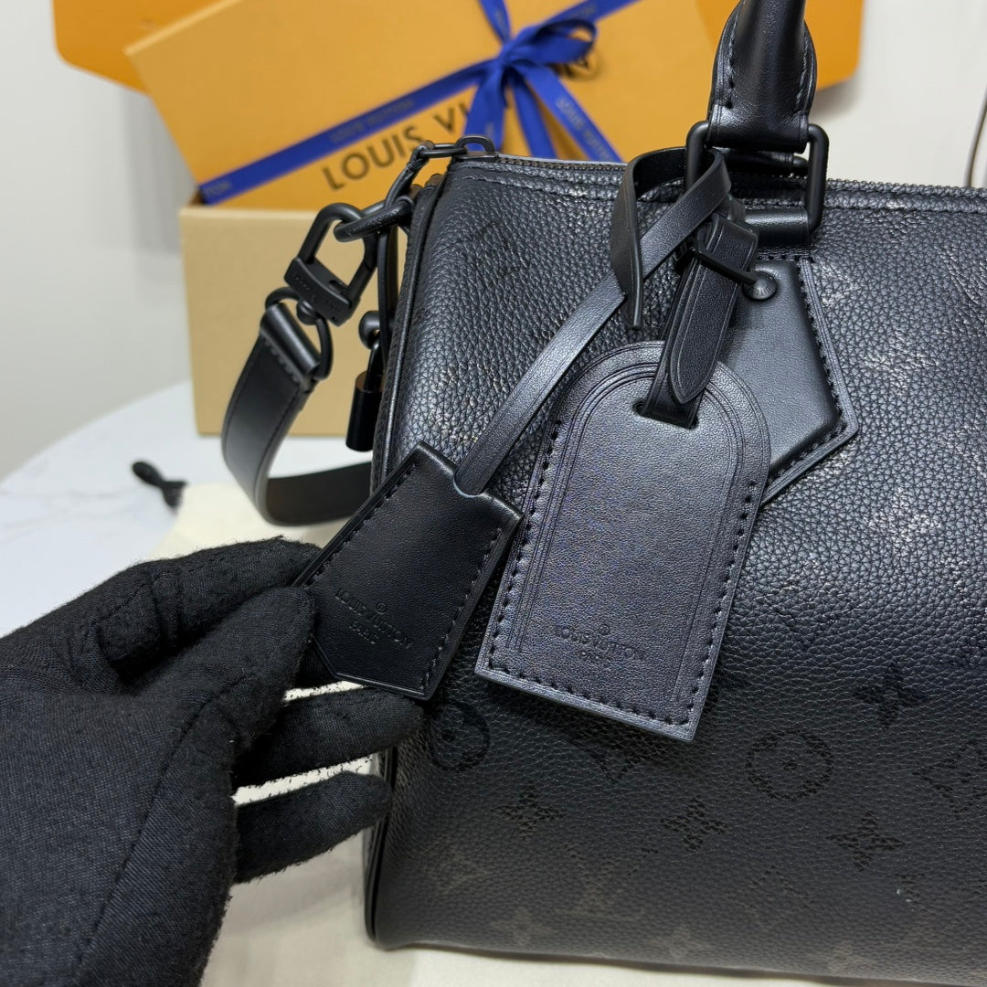P9 Speedy 30 Bandouliere Ultra Black Leather - Level 5