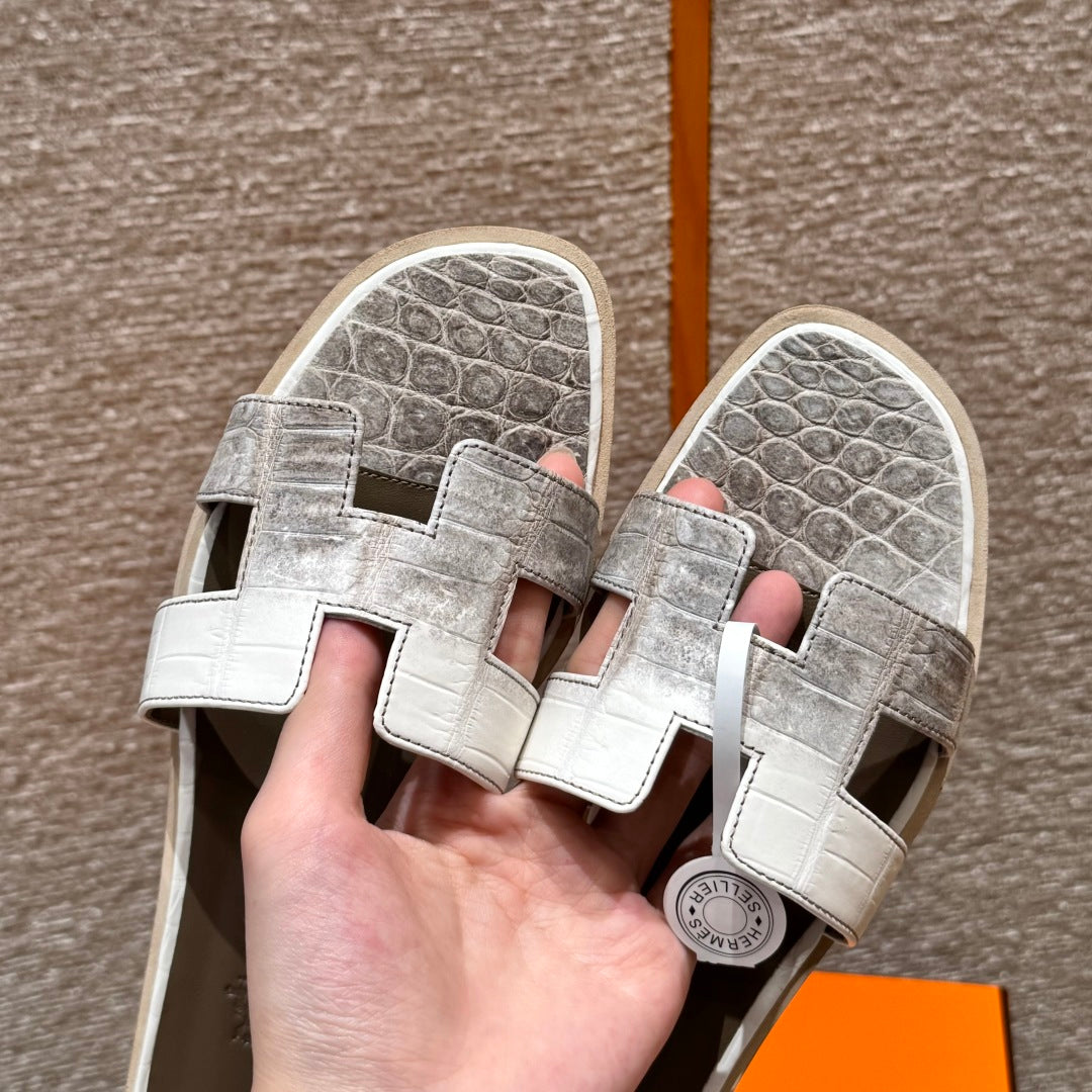 Himalayan Croc Oran Sandals - Level X