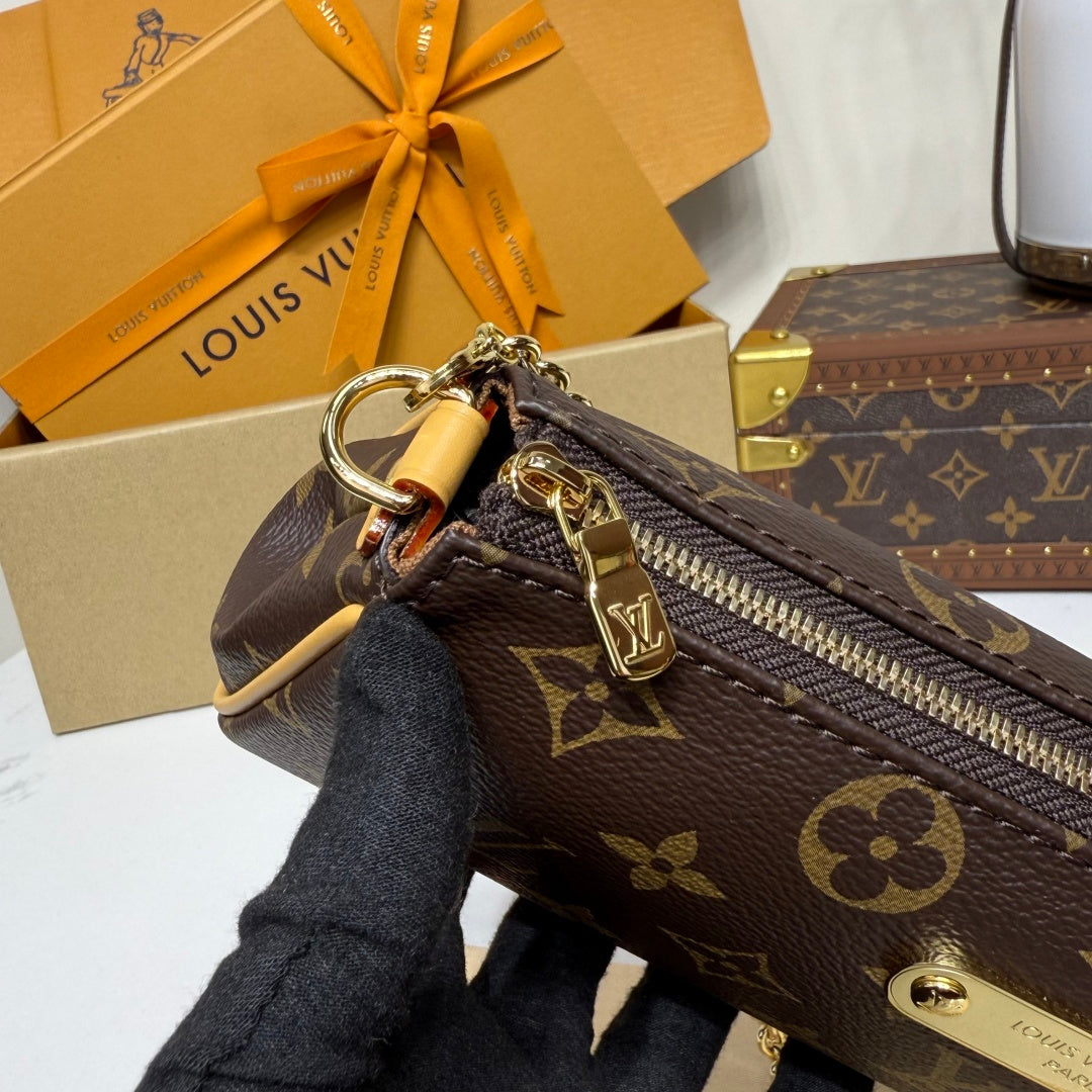 Eva Pochette Brown Mono - Level 5