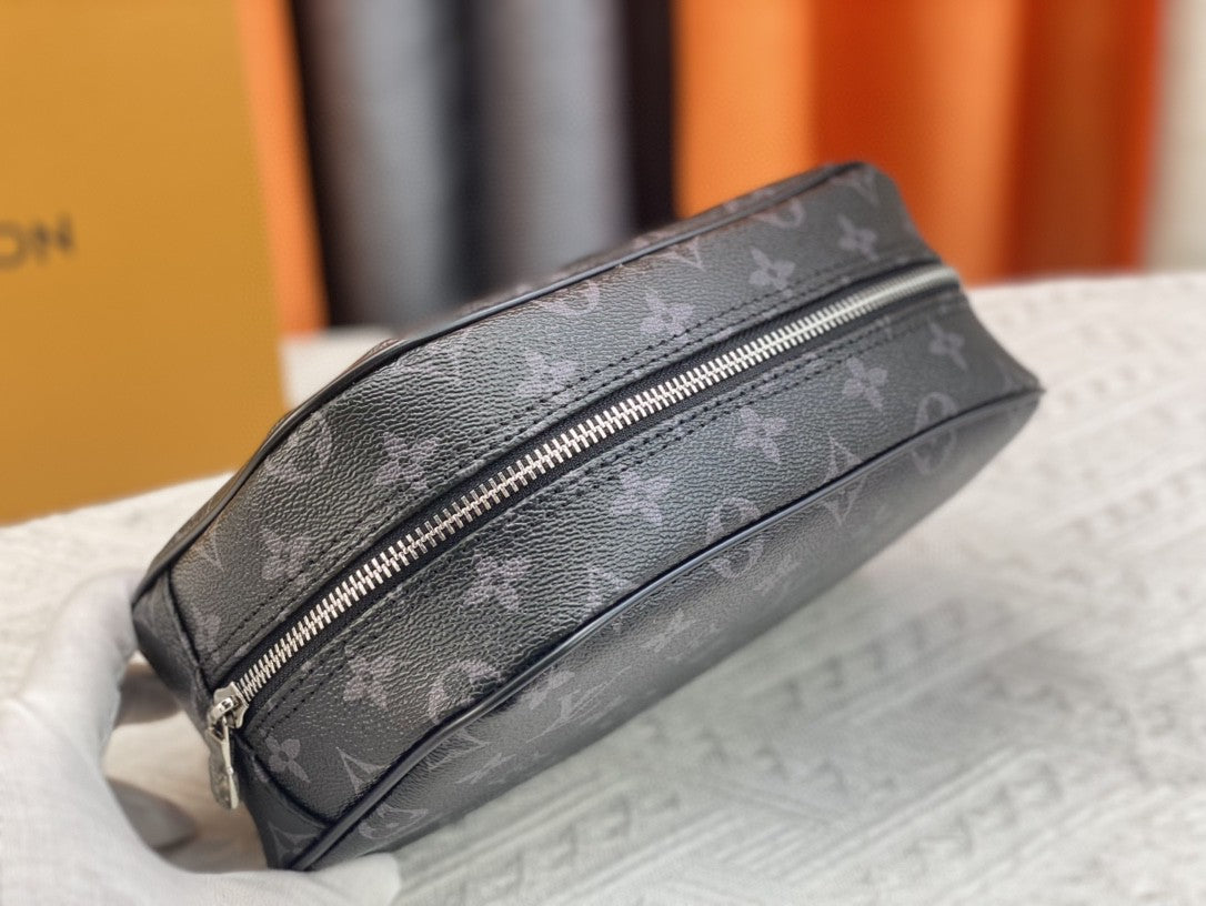 Toiletry Pouch GM LOU - Level 3