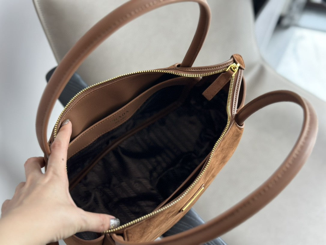Suede Zippered Hobo Bag PRD - Level 4