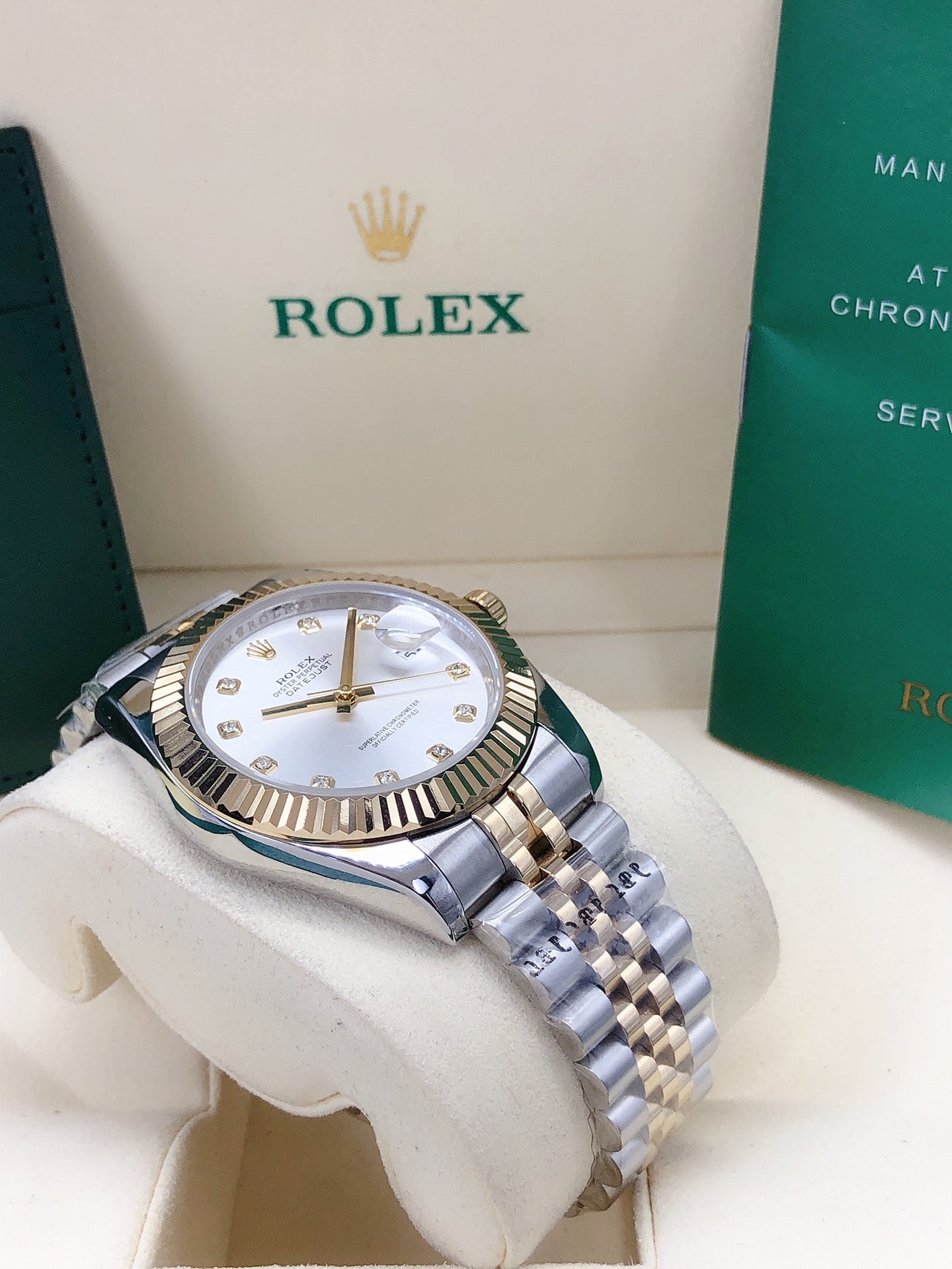 Jubilee Datejust Watch White Two-Tone 41mm RLX - Level 3