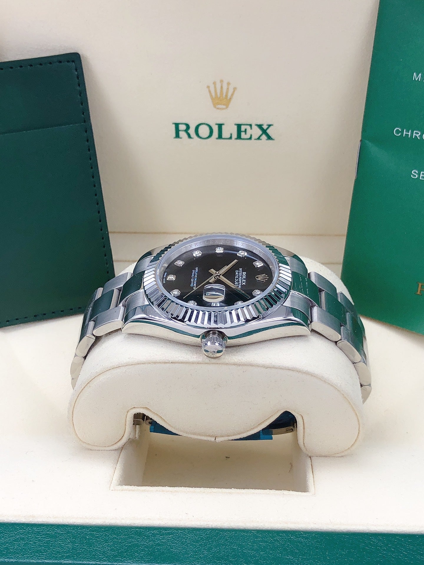 Oyster Datejust Watch Black & Silver 41mm RLX - Level 3