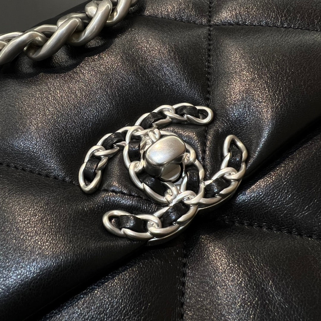 19 Bag Small Black & Silver - Level X