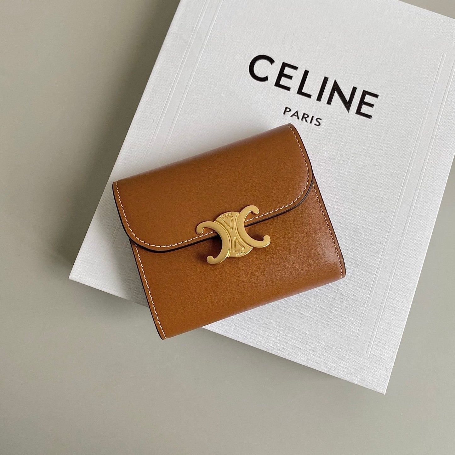 Triomphe Brown Leather Small Flap Wallet CEL - Level 5