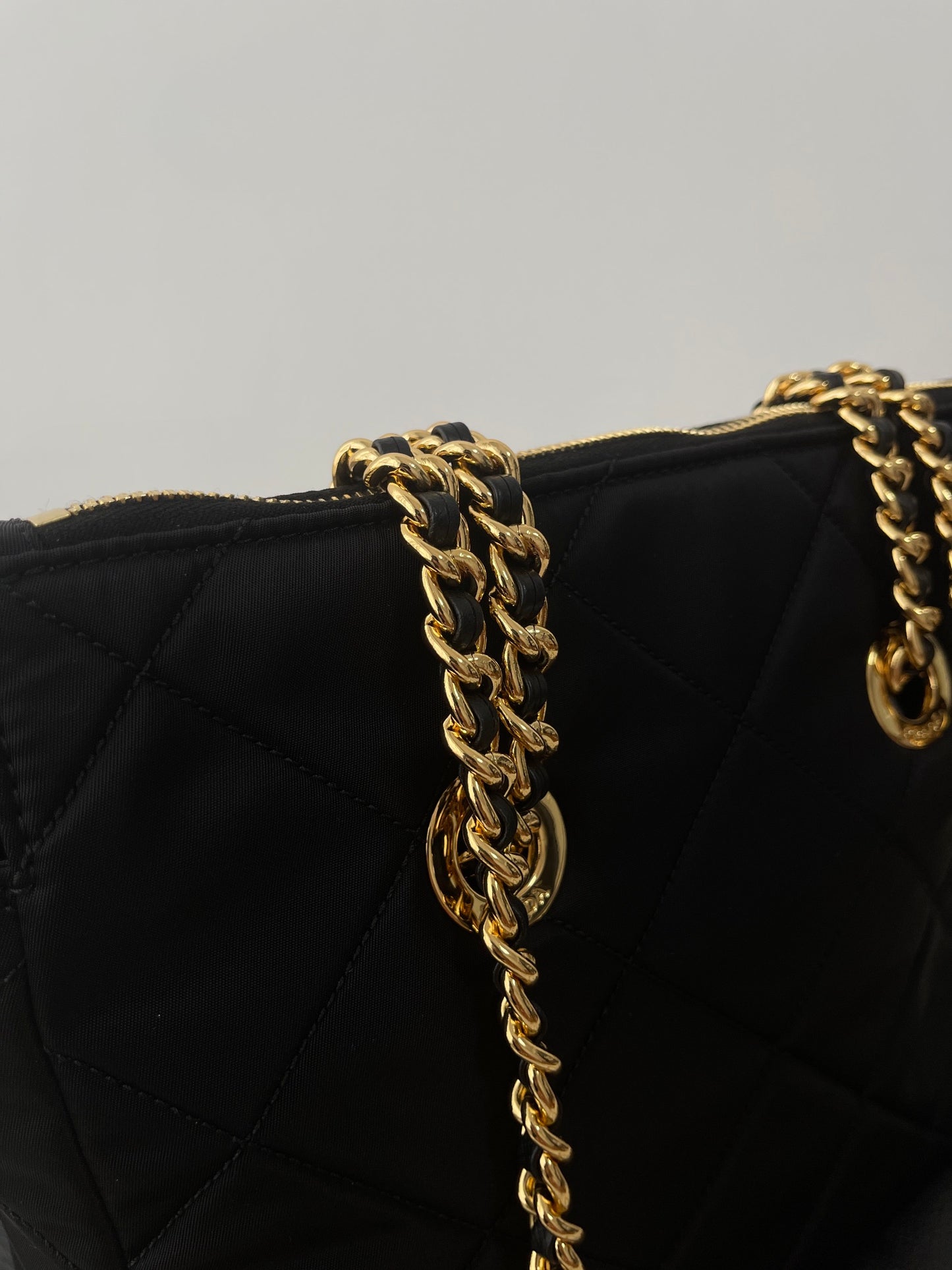 Nylon Re-Edition Chain Tote Bag - Level 5