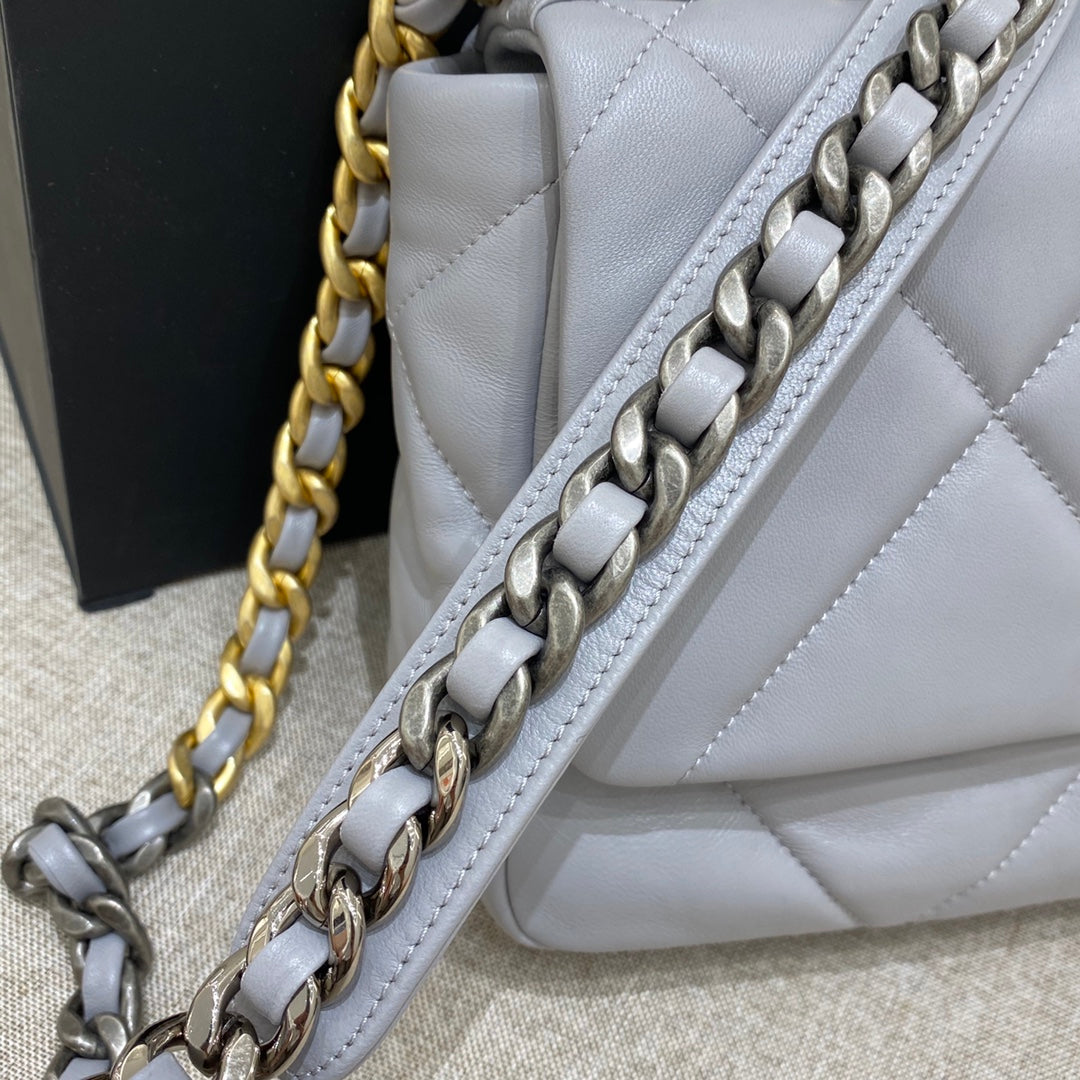 19 Bag Small Light Grey - Level X