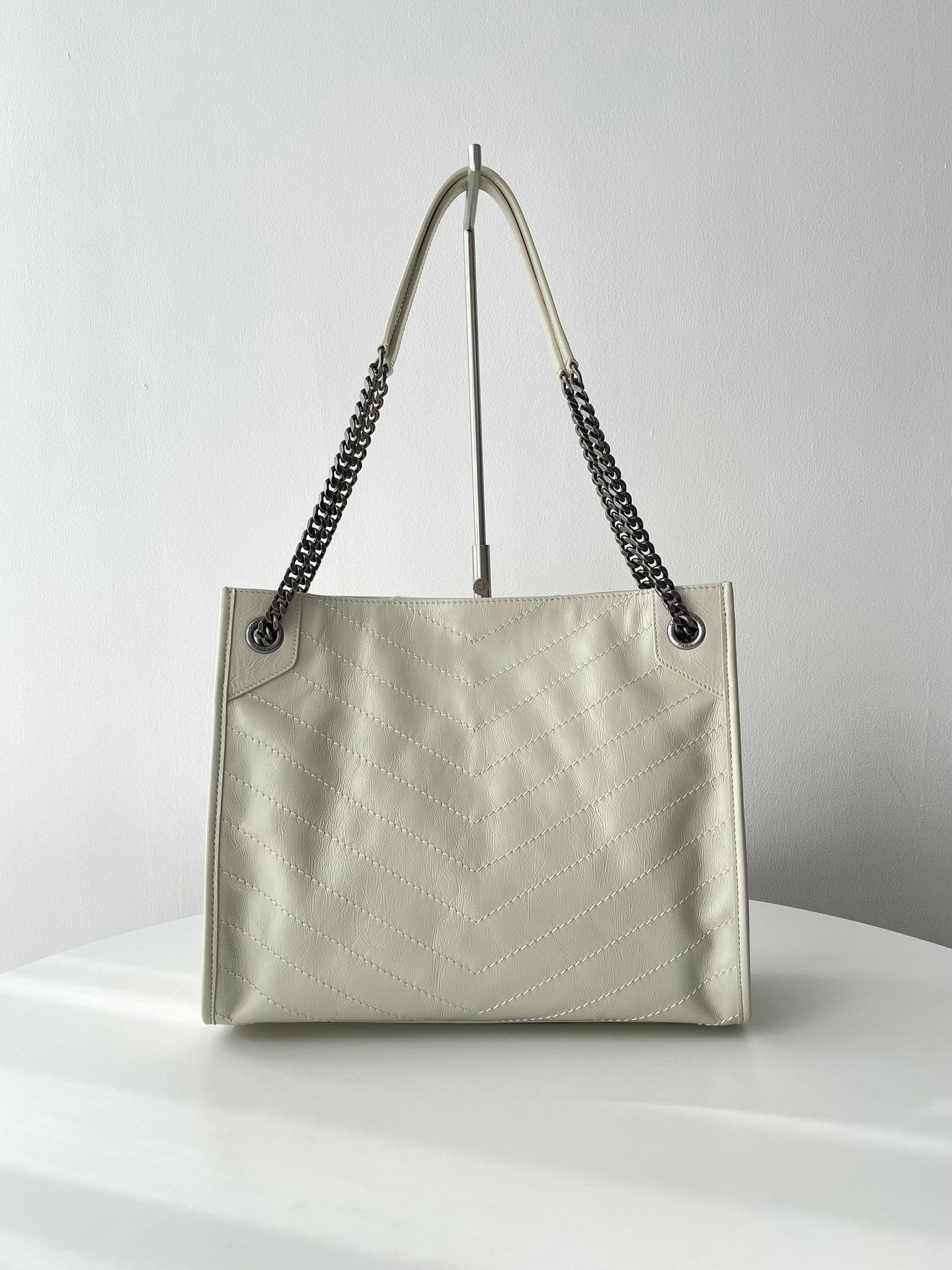 White Leather Niki Tote Bag - Level 5