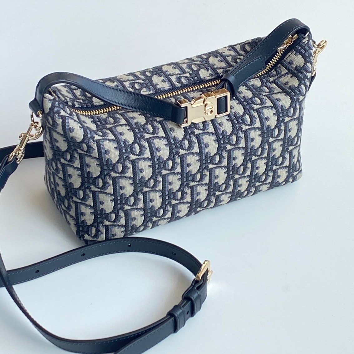Trotter Medium Nomad Pouch CDR - Level 5