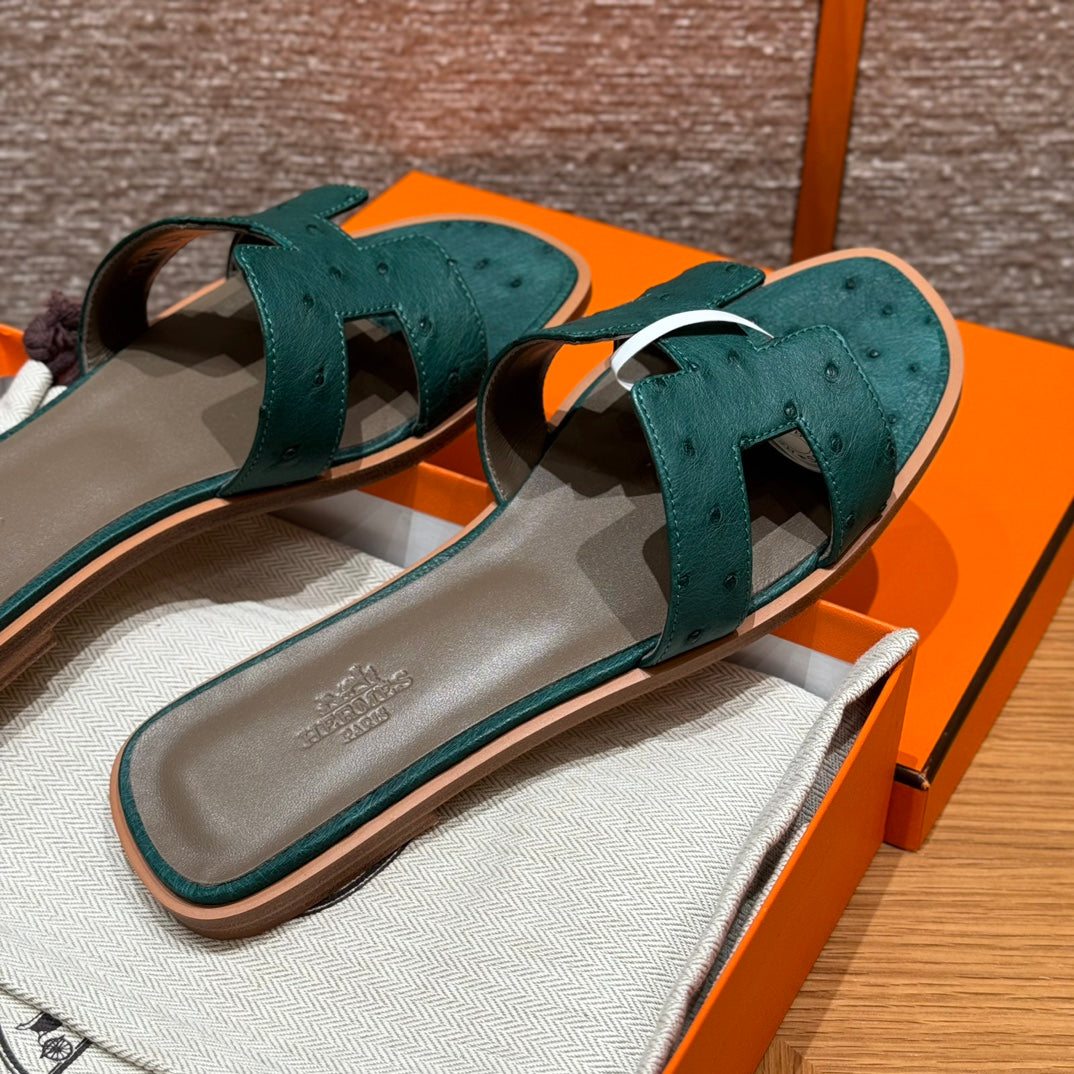 Malachite Green Ostrich Oran Sandals - Level X