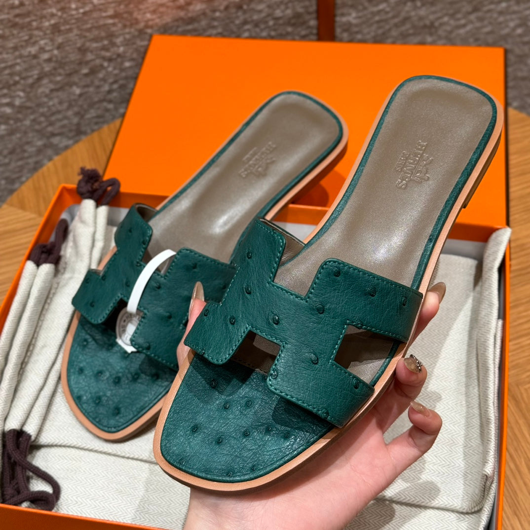 Malachite Green Ostrich Oran Sandals - Level X