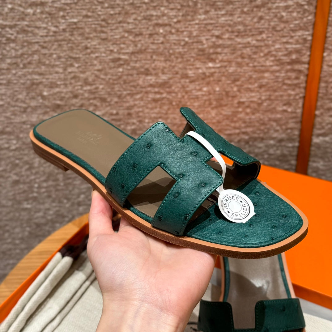 Malachite Green Ostrich Oran Sandals - Level X
