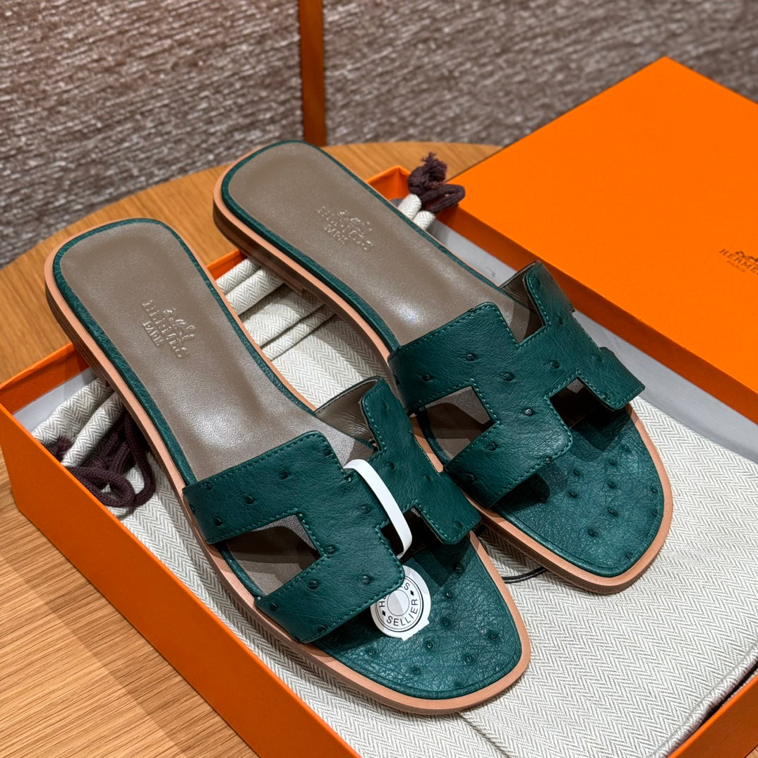 Malachite Green Ostrich Oran Sandals - Level X
