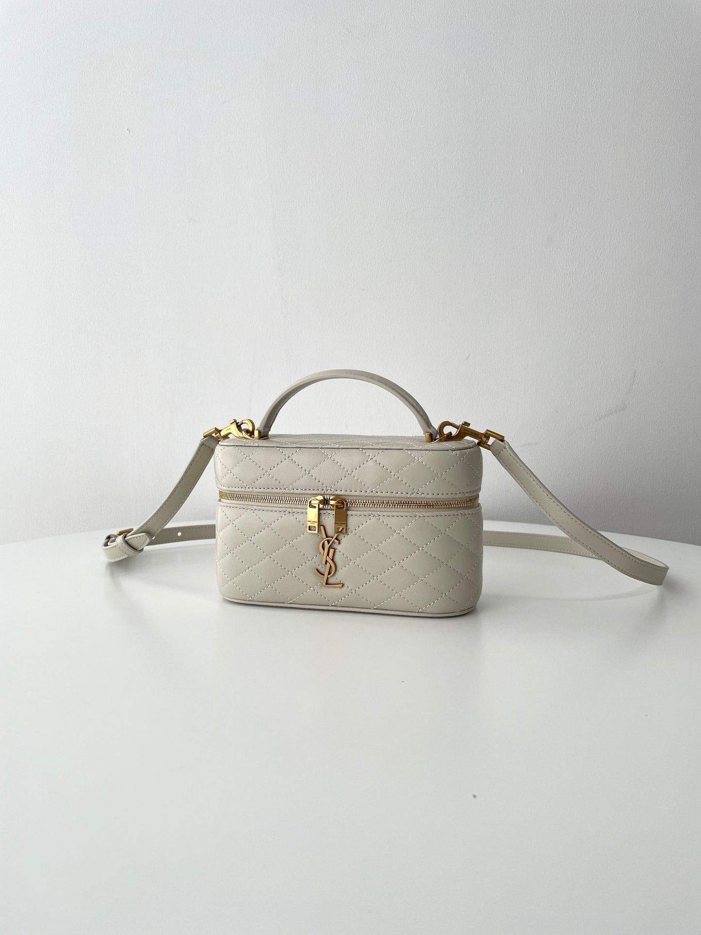 Gaby Vanity Bag Blanc Vintage Leather - Level 5