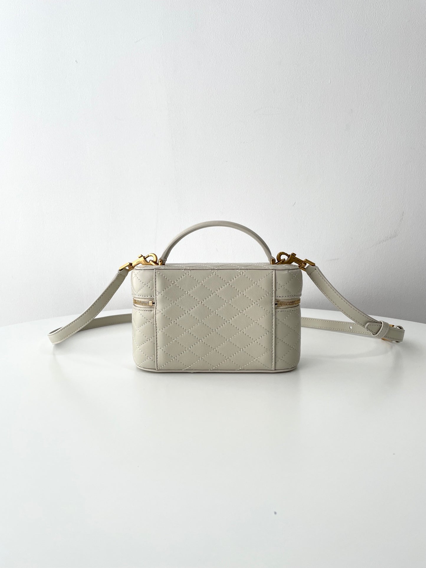 Gaby Vanity Bag Blanc Vintage Leather - Level 5