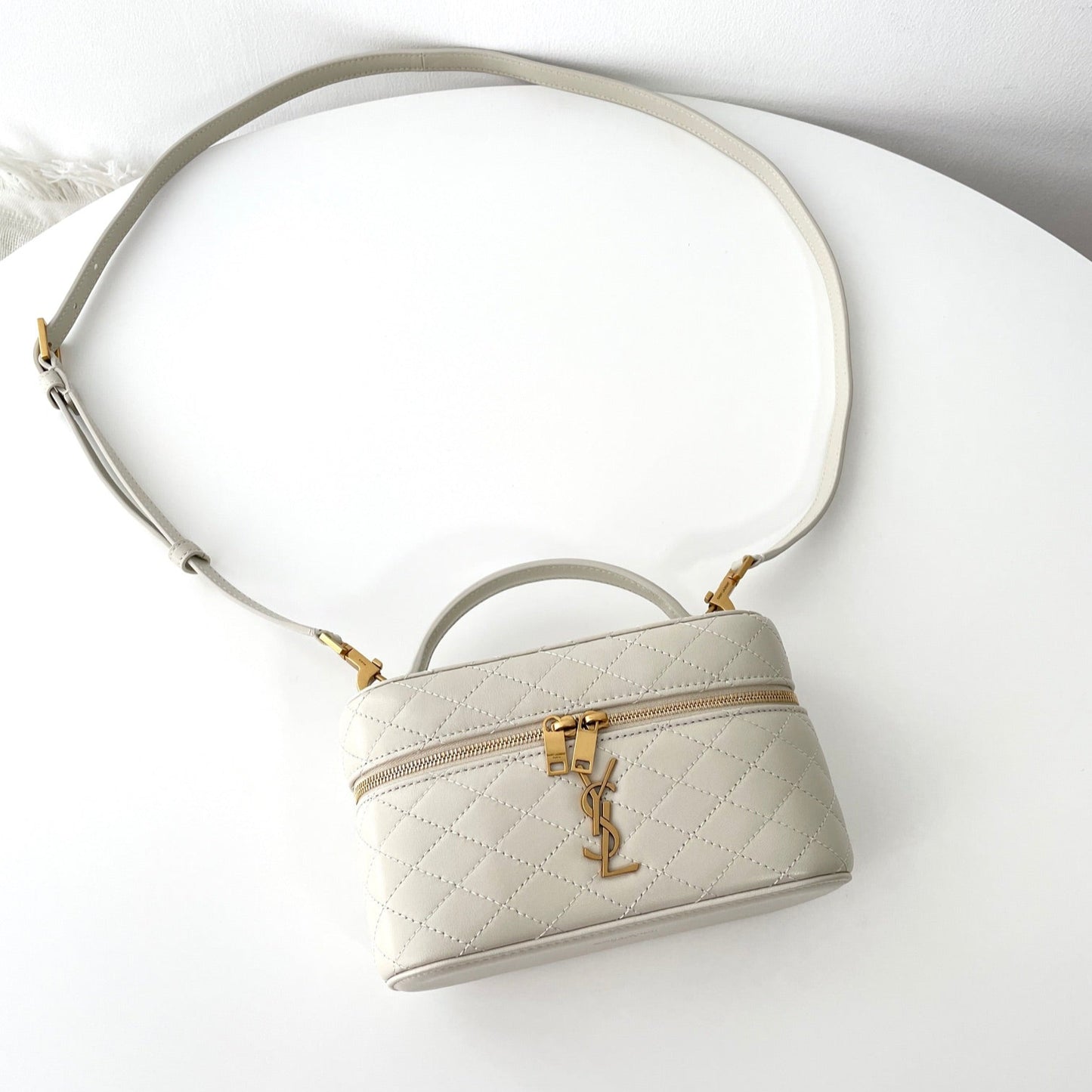 Gaby Vanity Bag Blanc Vintage Leather - Level 5