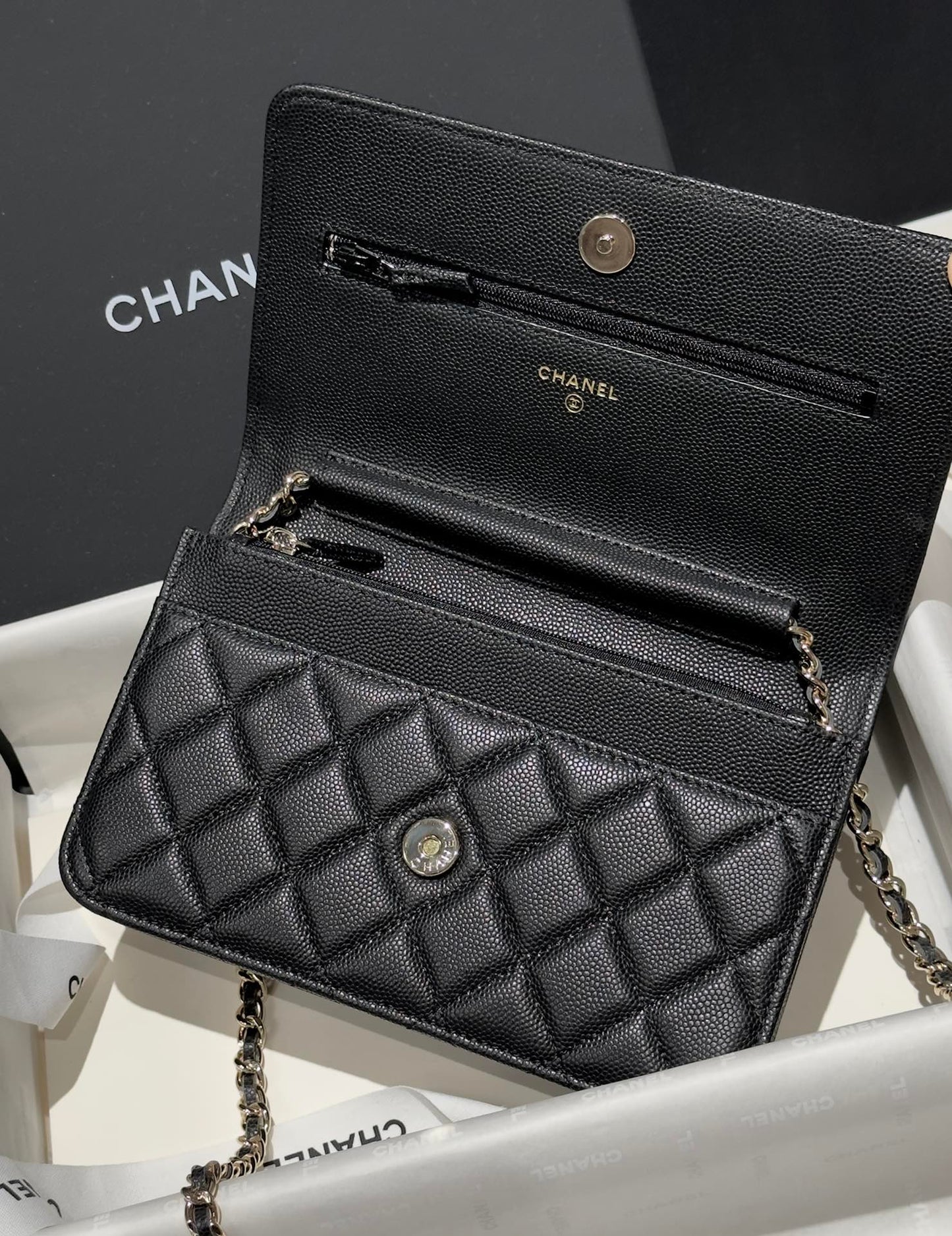 Diamond Black Caviar Leather Wallet On Chain - Level 5