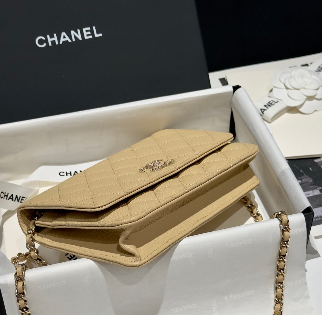 Diamond Beige Caviar Leather Wallet On Chain - Level 5