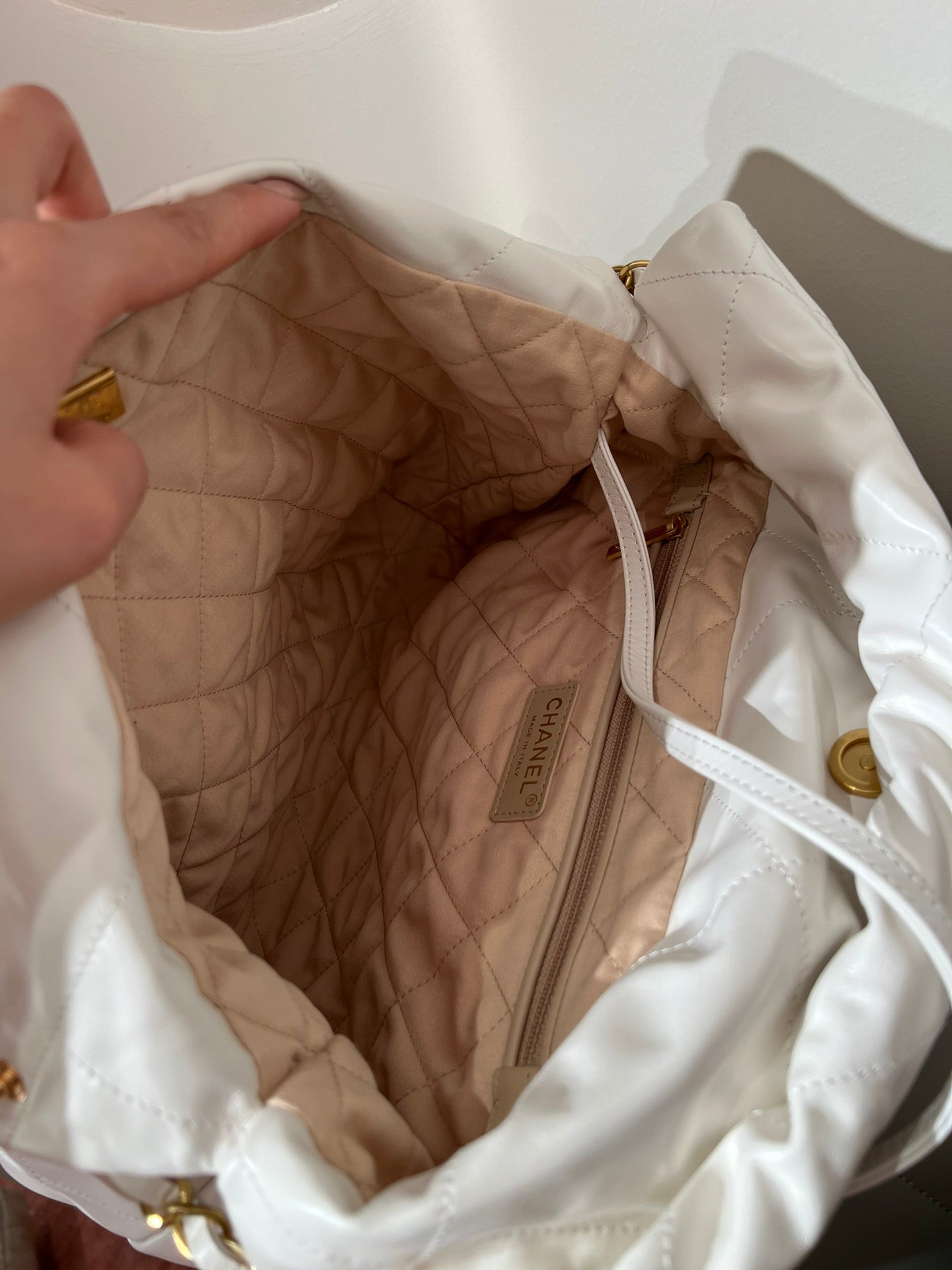 22 Bag Small White Lambskin Leather - Level X