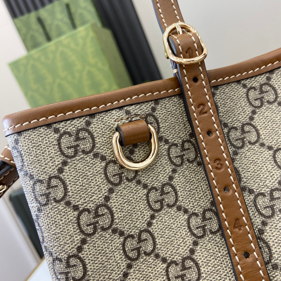 Emblem Small Tote Bag - Level 5
