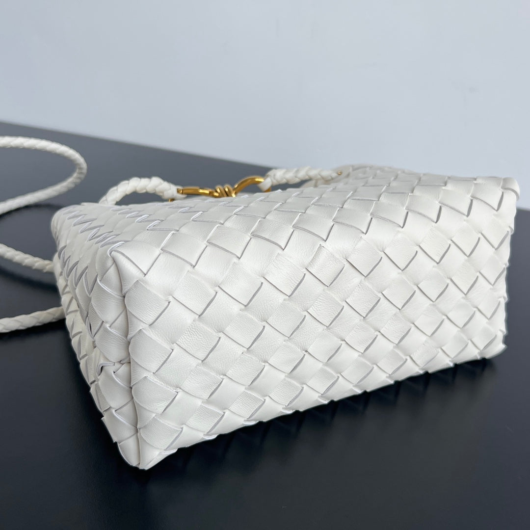 Small Andiamo Tote White Woven Leather - Level 5