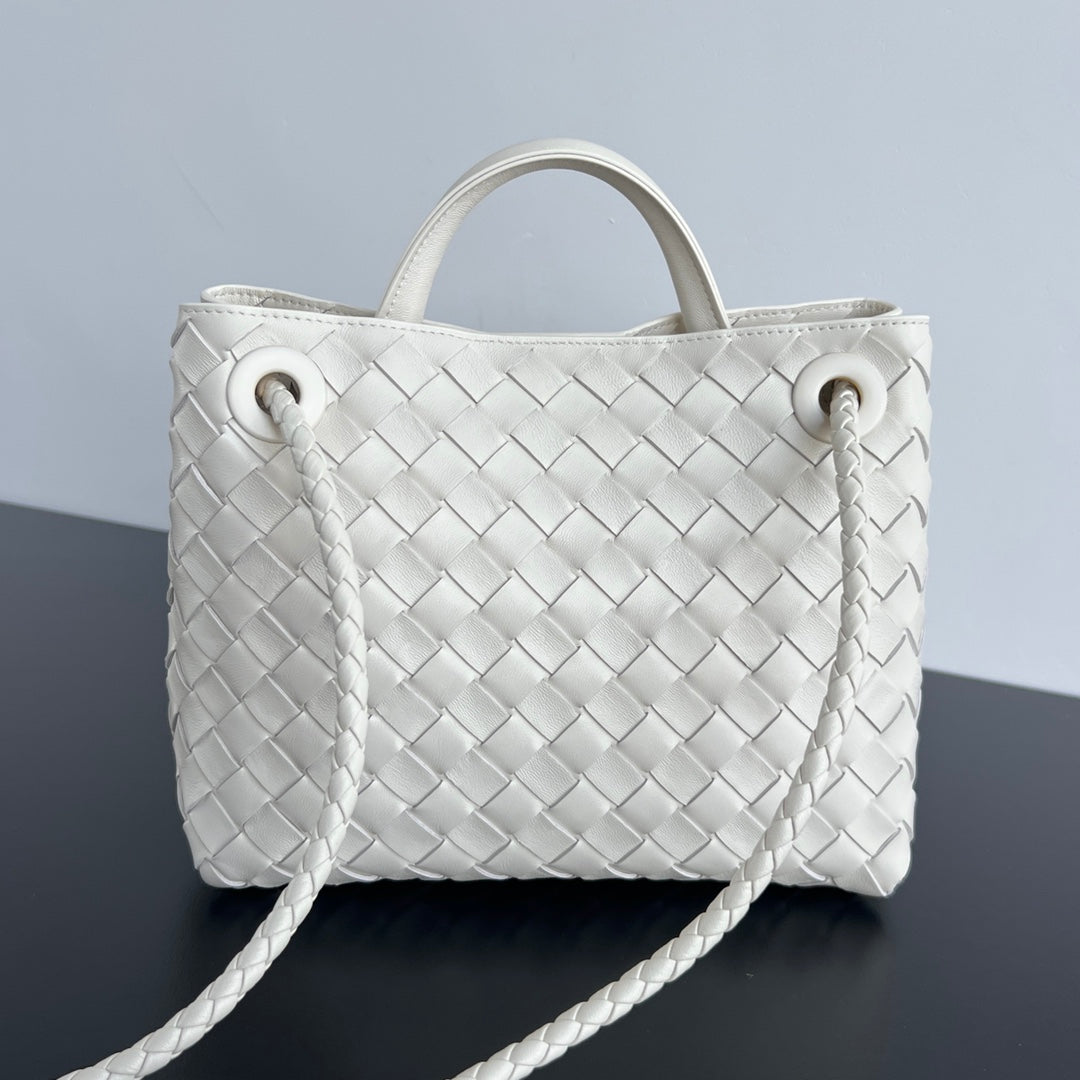 Small Andiamo Tote White Woven Leather - Level 5