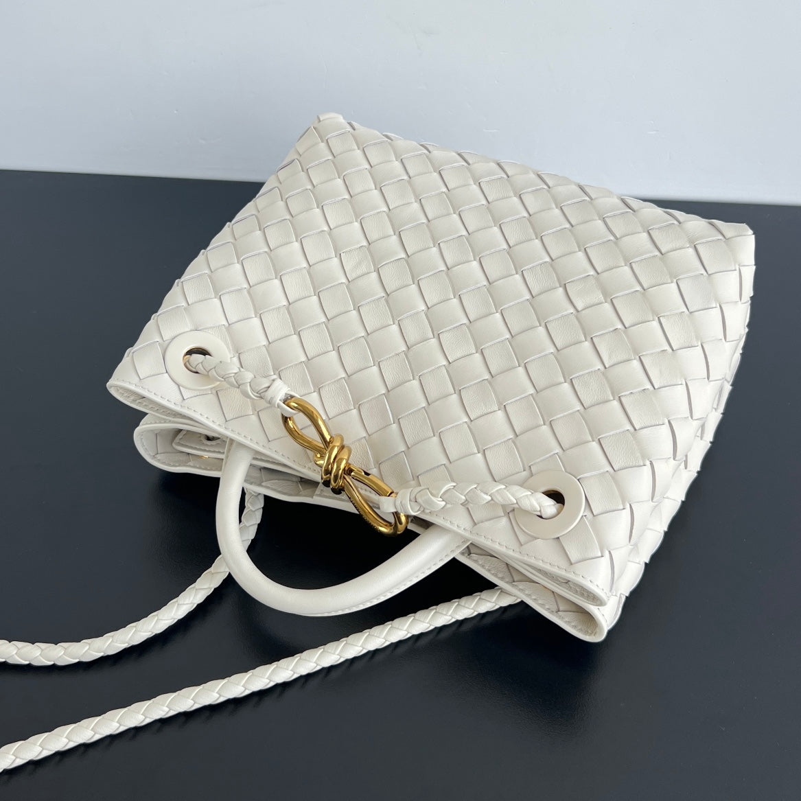 Small Andiamo Tote White Woven Leather - Level 5