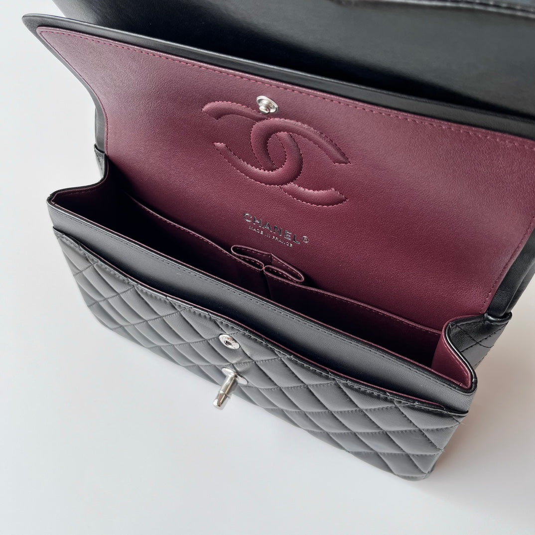 Black Lambskin Leather Medium Flap Bag - Level X