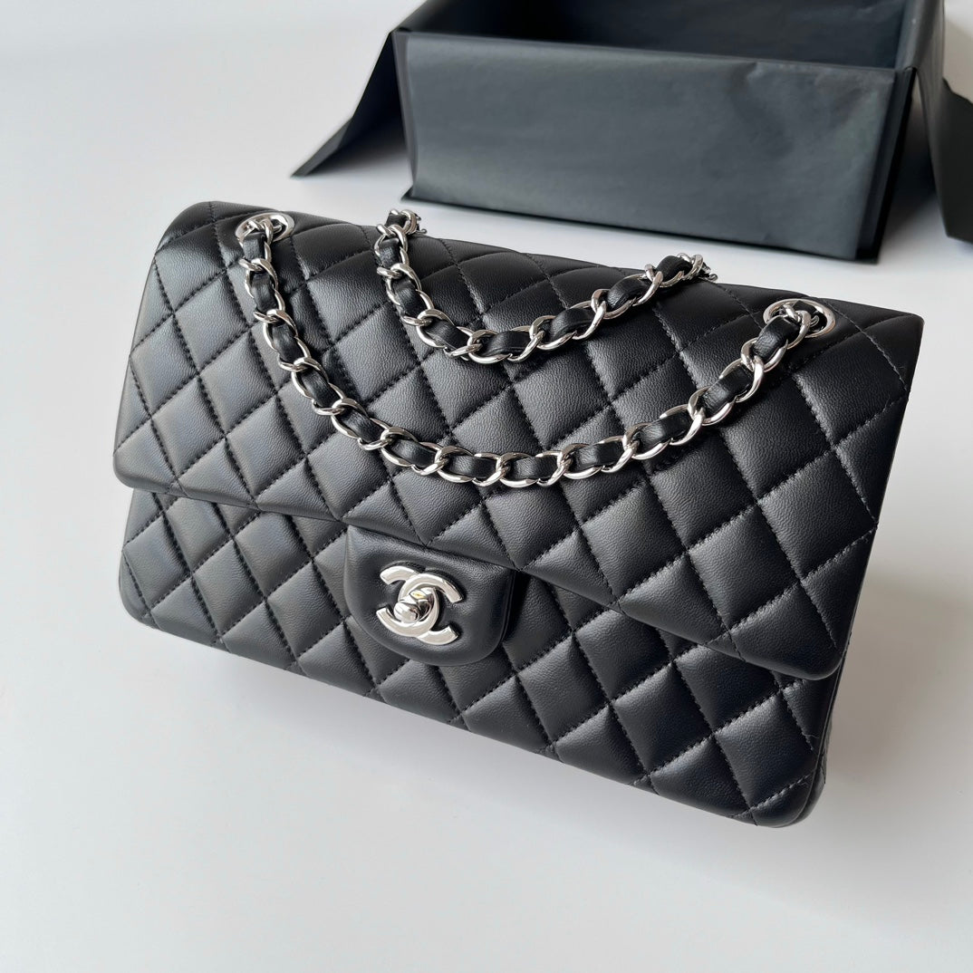 Black Lambskin Leather Medium Flap Bag - Level X