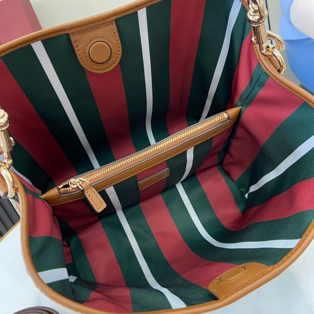 Emblem Small Shoulder Bag - Level 5