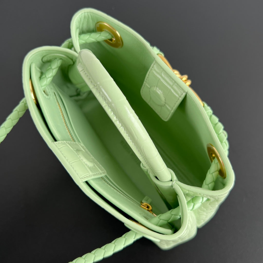 Mini Andiamo Tote Light Green Crocodile - Level 5