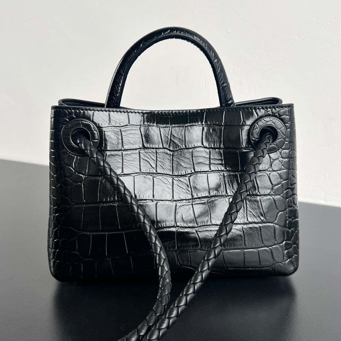 Mini Andiamo Tote Black Crocodile - Level 5