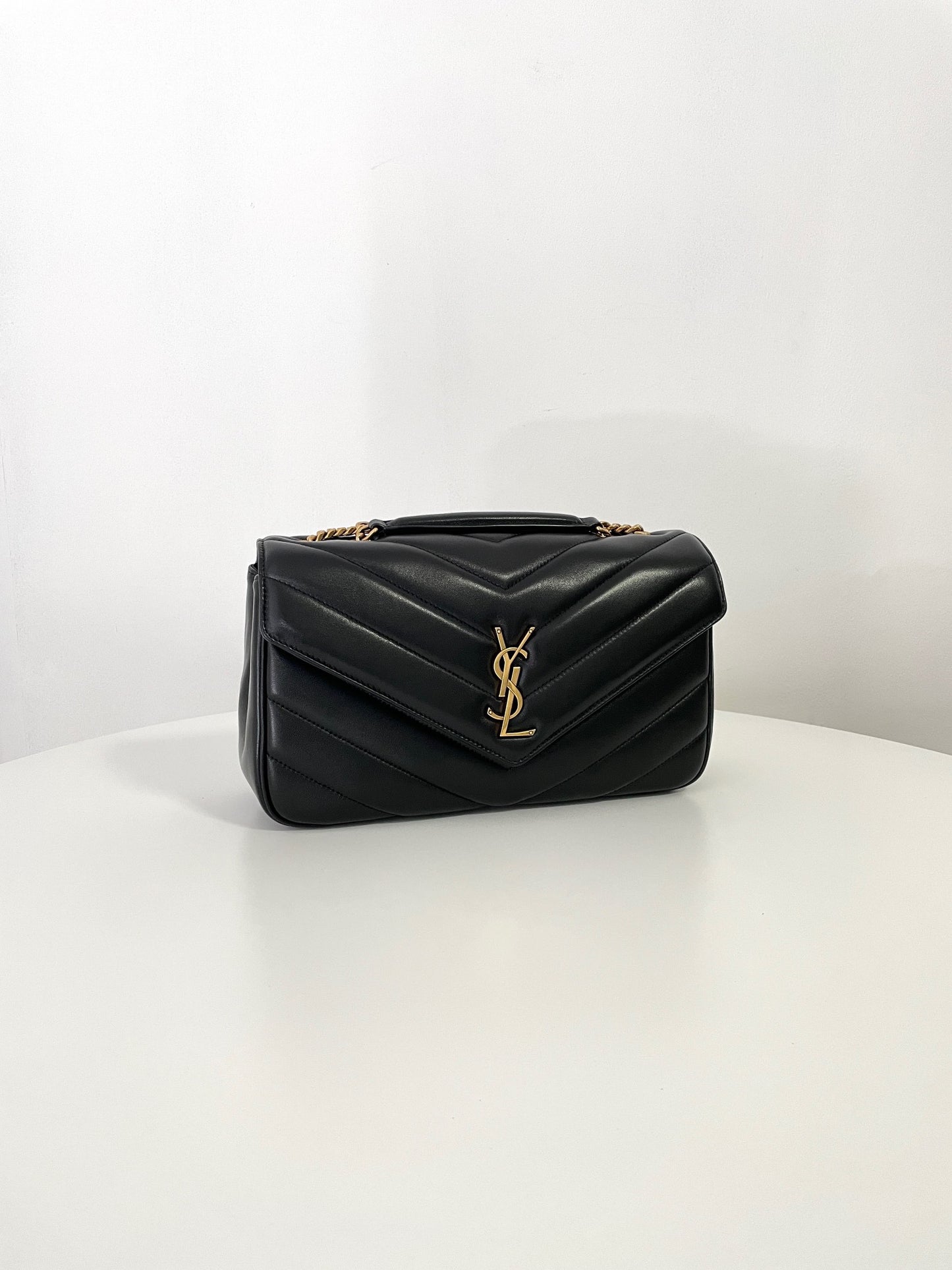Black Leather New Medium Loulou Bag - Level 5