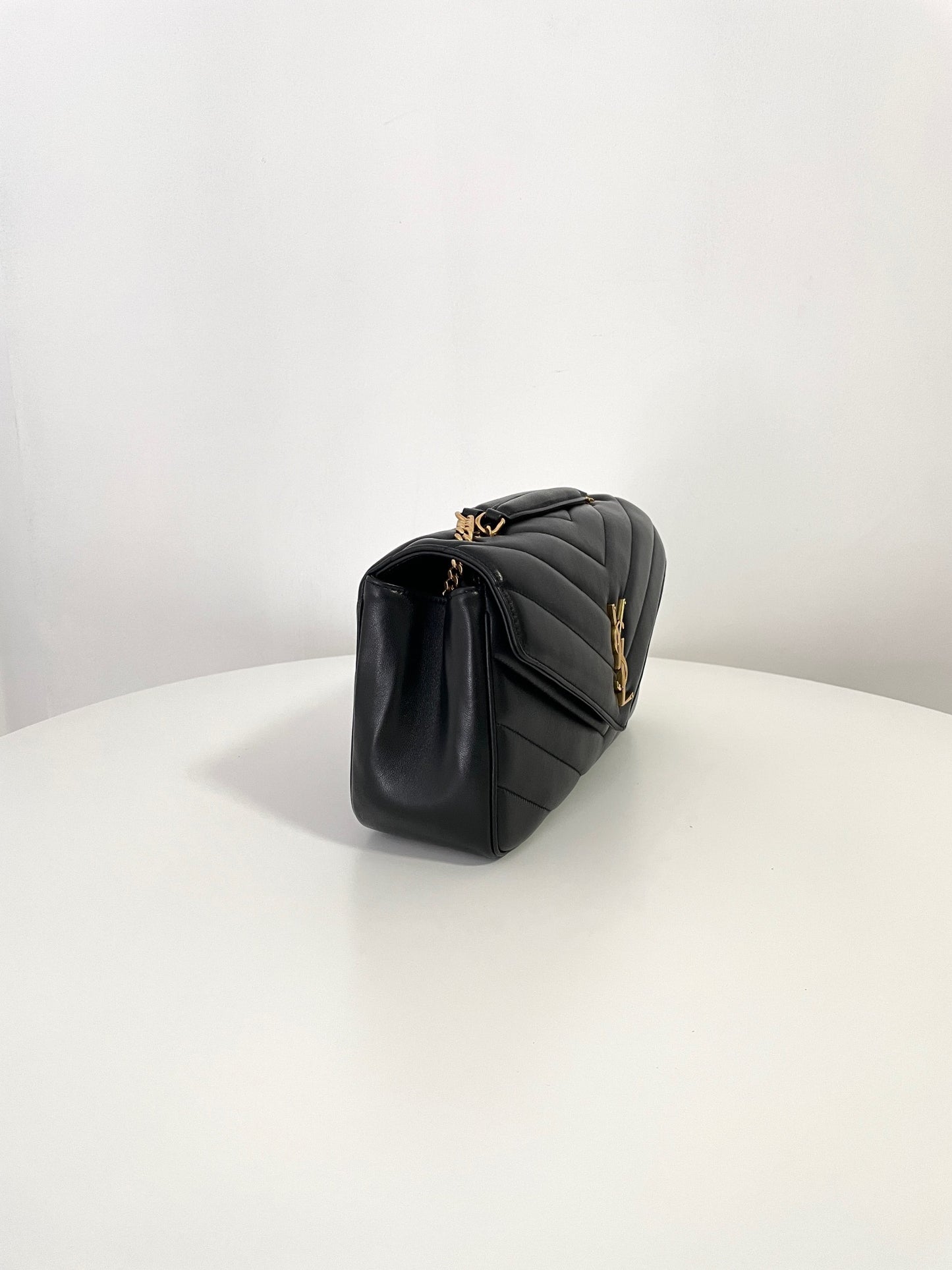 Black Leather New Medium Loulou Bag - Level 5