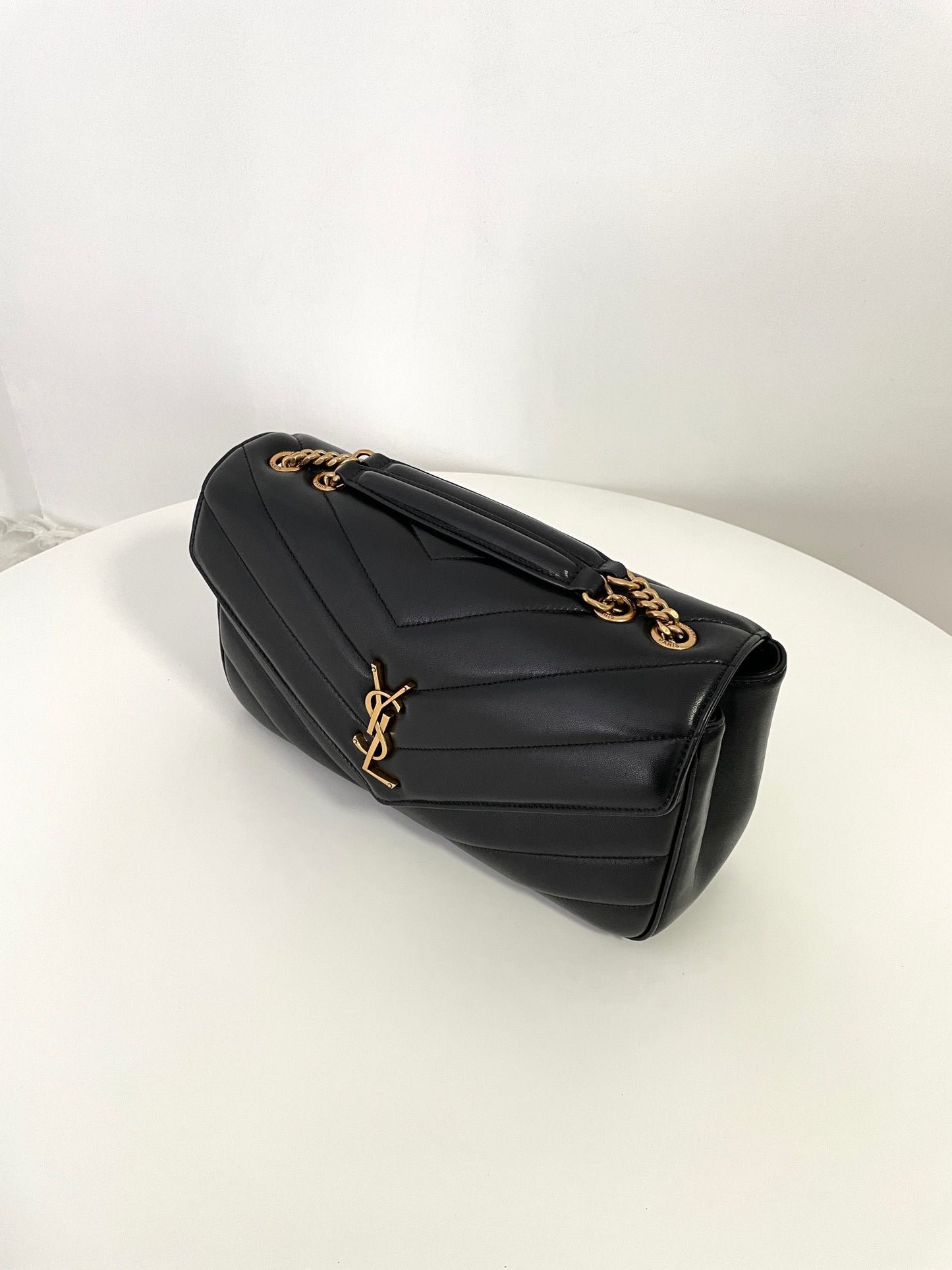 Black Leather New Medium Loulou Bag - Level 5