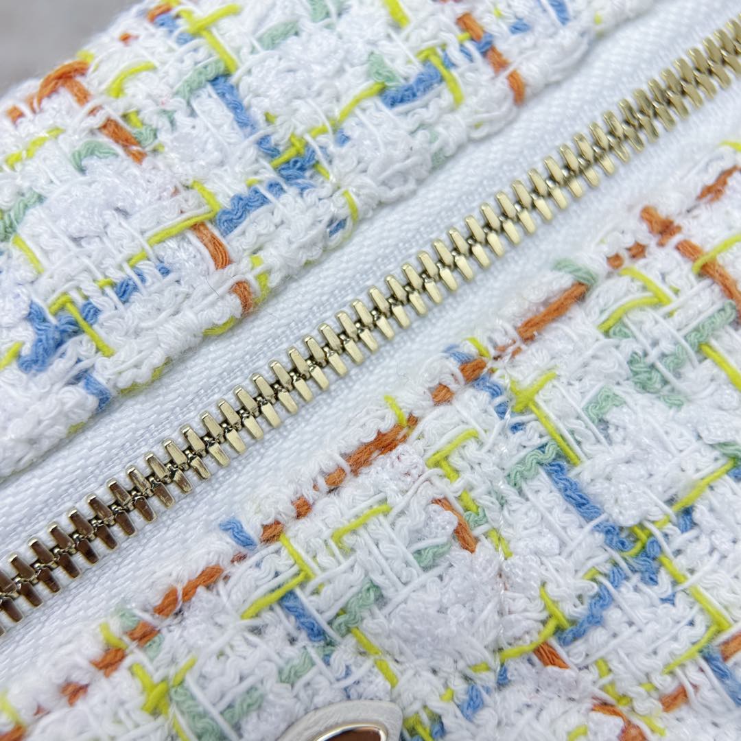 White Tweed Vanity Bag - Level X