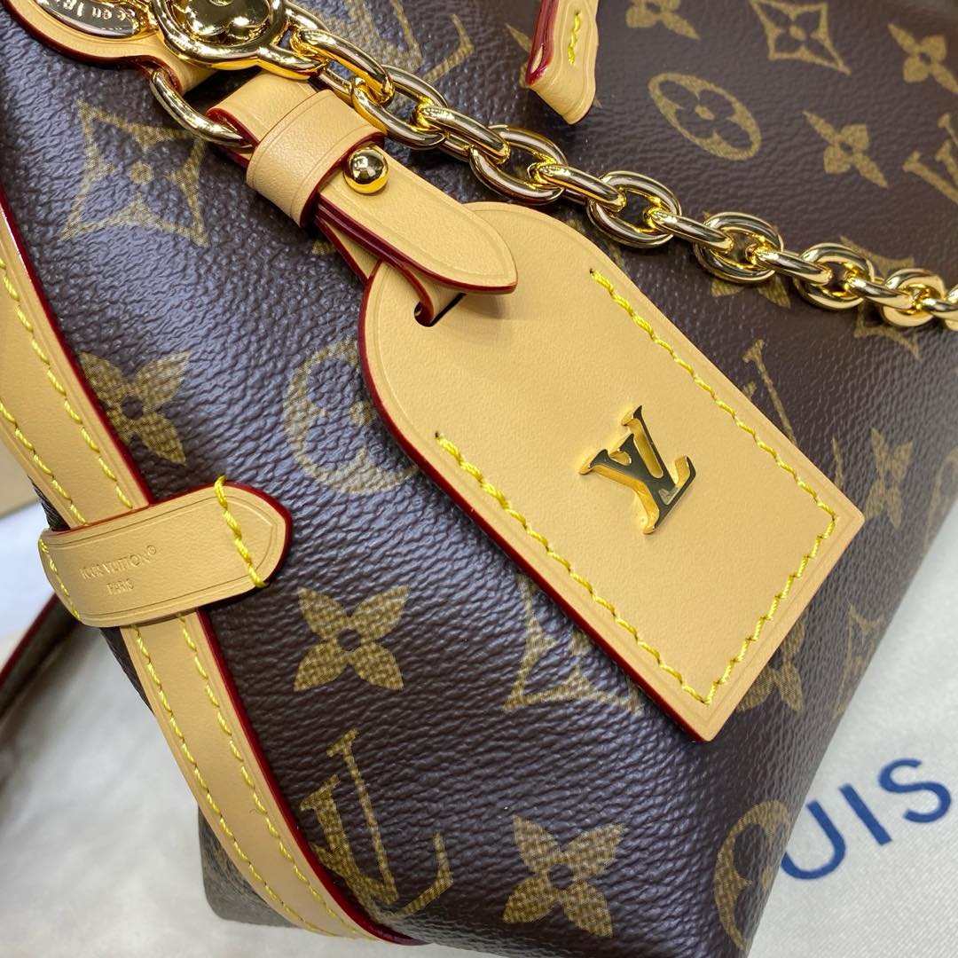 Monogram & Leather Carryall BB - Level 5