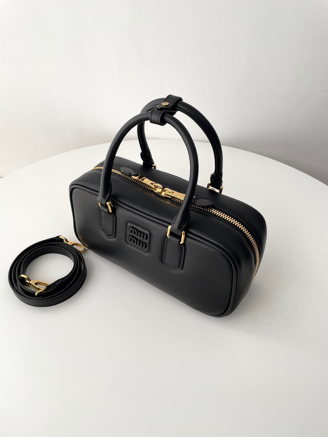 Black Leather Medium Arcadie Bag - Level 5