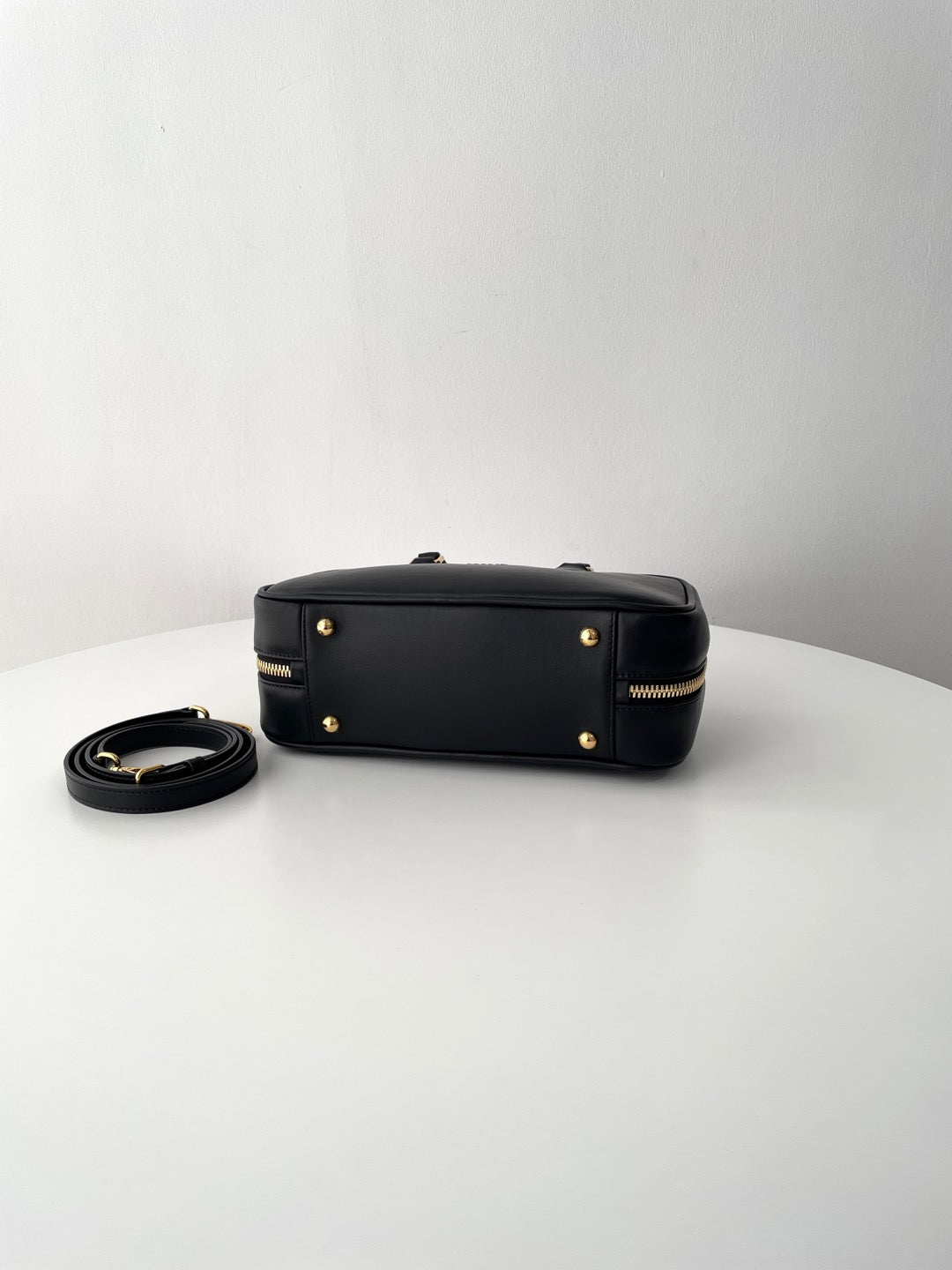 Black Leather Medium Arcadie Bag - Level 5