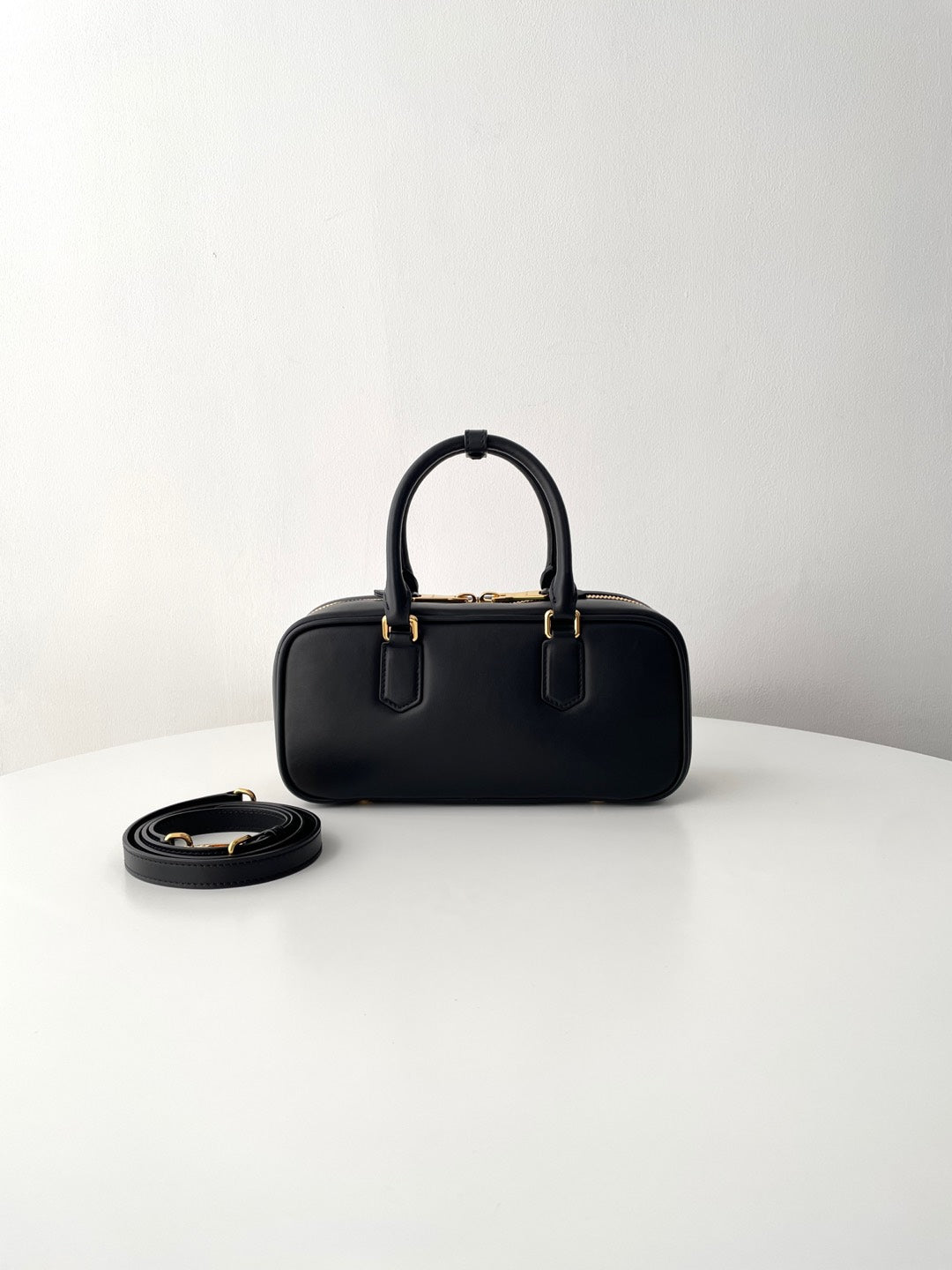 Black Leather Medium Arcadie Bag - Level 5