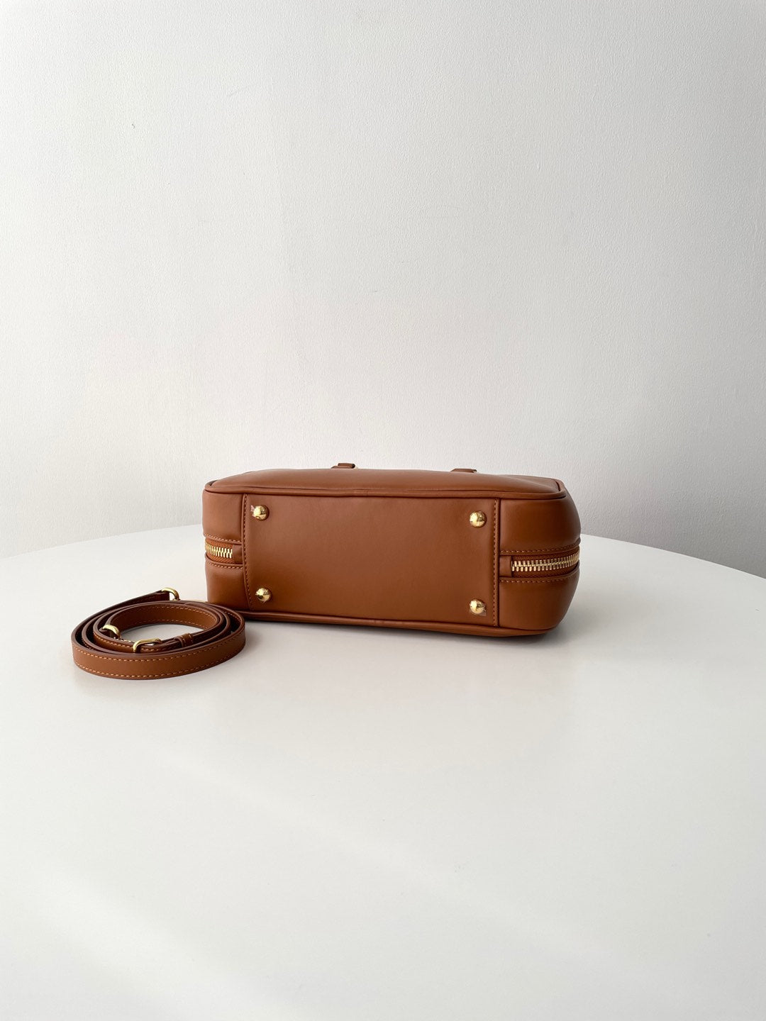 Brown Leather Medium Arcadie Bag - Level 5