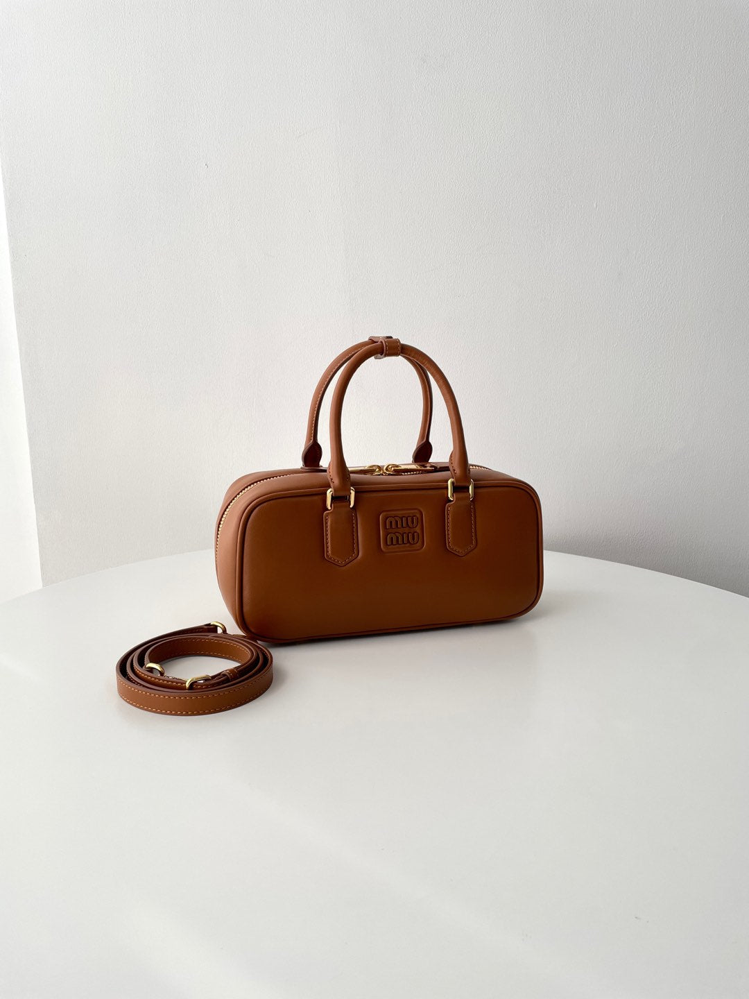 Brown Leather Medium Arcadie Bag - Level 5