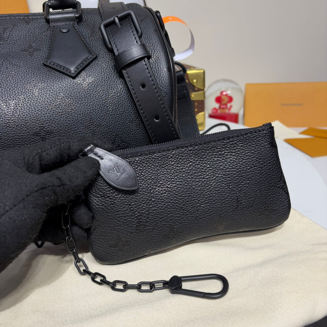 P9 Speedy 30 Bandouliere Ultra Black Leather - Level 5