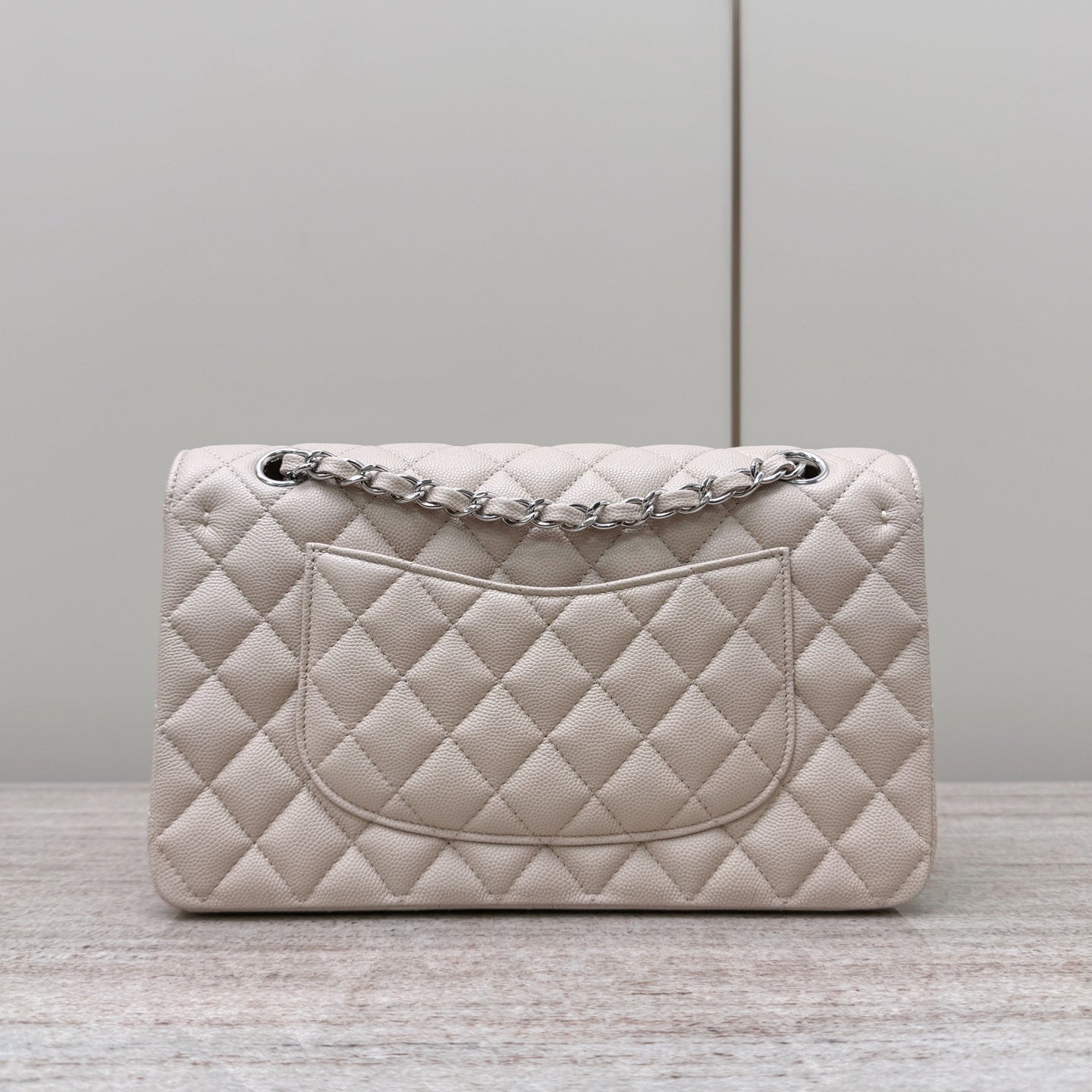Ivory Caviar Leather Medium Flap Bag - Level X